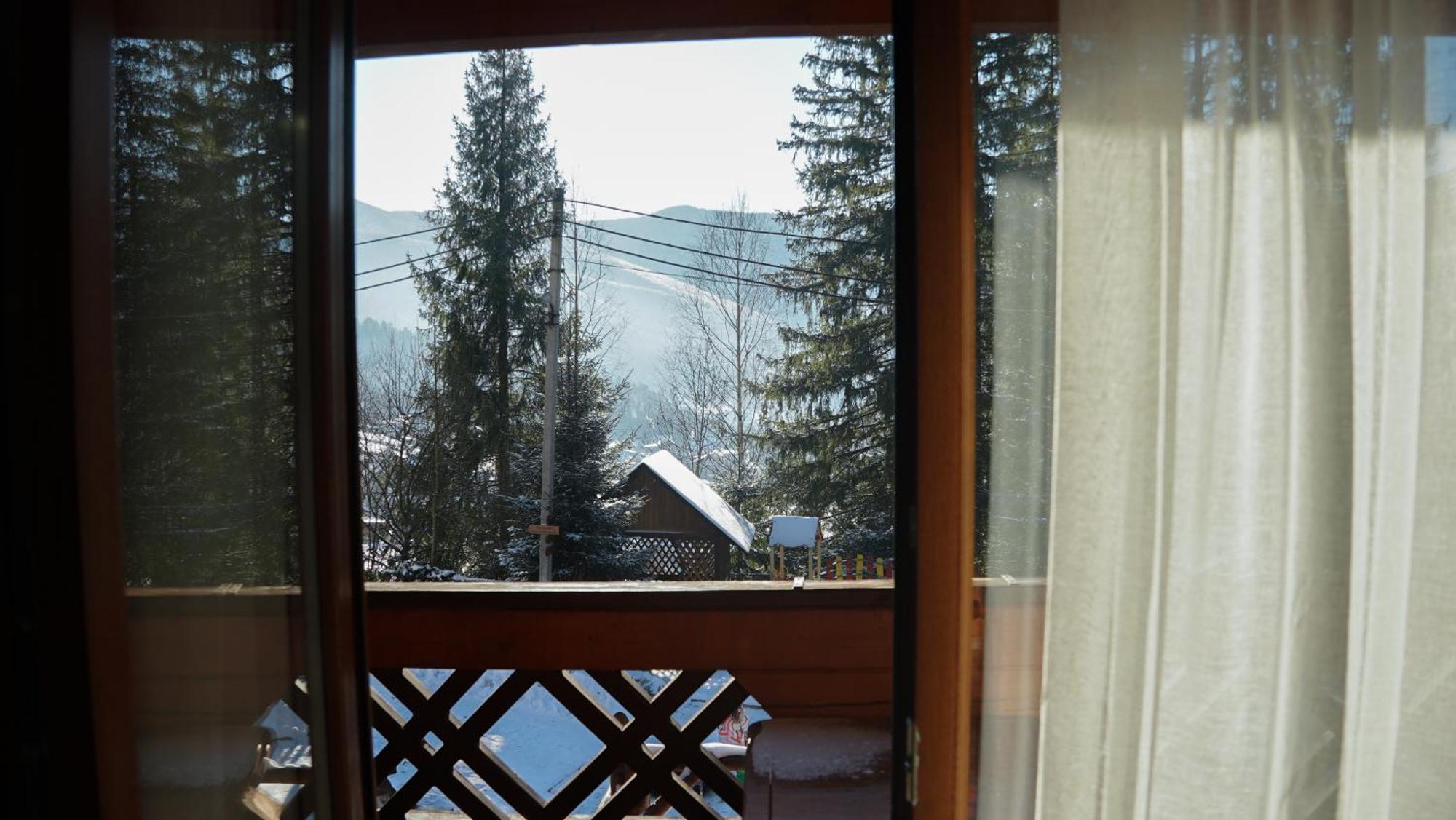 Karpatski Dzherela Yaremche Exterior foto